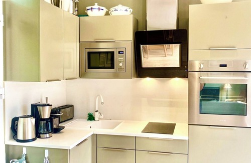 Arcachon House | Abatilles" neighborhood, pretty Arcachon village near beaches, forest, Moulleau.
