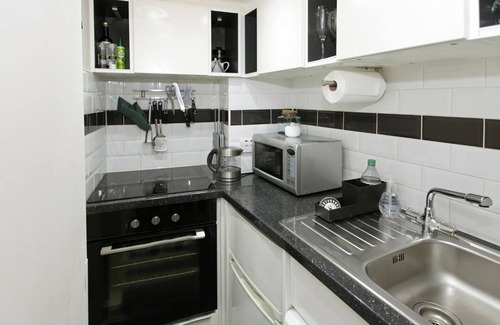 Shrewsbury Apartment | Abbey Foregate - Basement Apartment