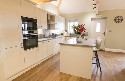 Ruswarp Cottage | ABBEY VIEW COTTAGE AT BROADINGS FARM, pet friendly in Whitby
