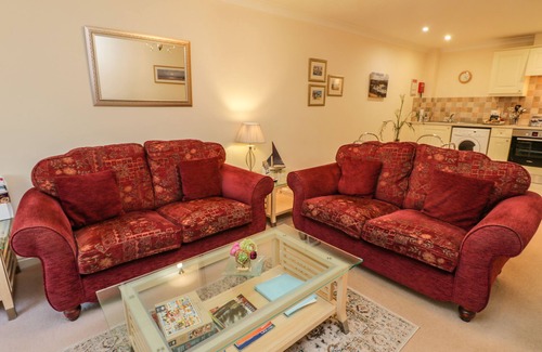 Whitby Cottage | ABBEY VIEW, family friendly in Whitby