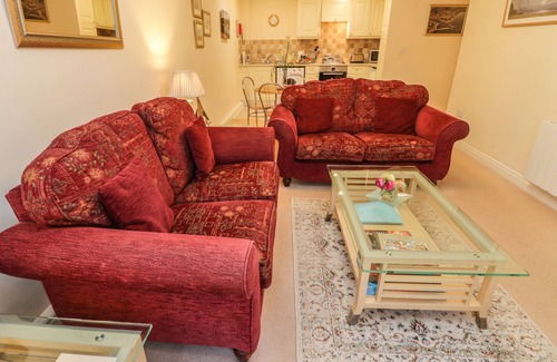 Whitby Cottage | ABBEY VIEW, family friendly in Whitby