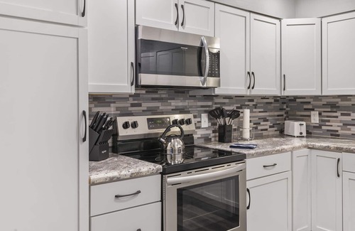 Downtown Branson Cottage | Abby's Place | Close to attractions