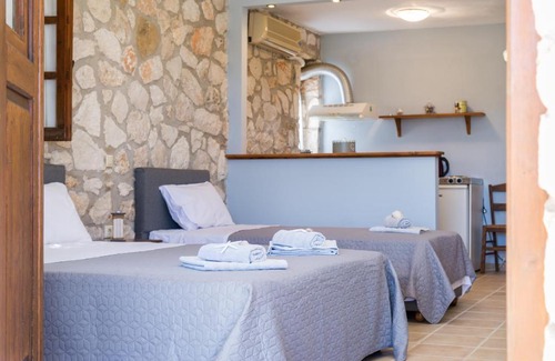 Vasilikos House | Abeloklima country house