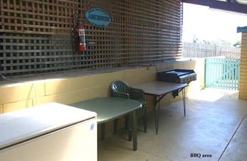 Bermagui House | ABERDEEN 2 - 112 Lamont Street- Across from river, Family, fishing, pet holidays