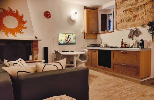 Passignano sul Trasimeno House | Abode of the Sun