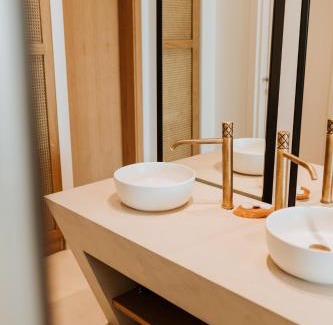 Dhermi Hotel | Abonora Drymades