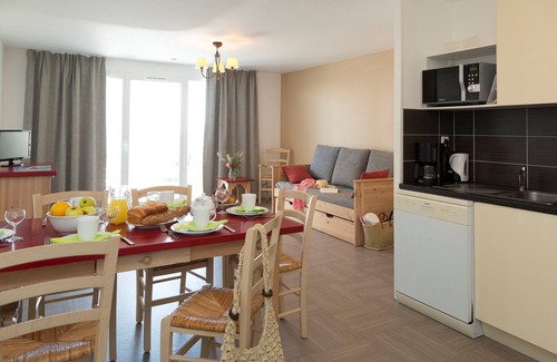 Plougasnou Condo | Abordable Près de la Plage | Accès Piscine