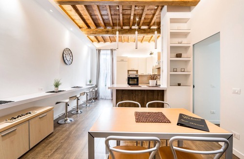 Celio Apartment | About Colosseo - Apartment at the Colosseum in the Heart of Rome - Free WiFi