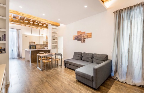 Celio Apartment | About Colosseo - Apartment at the Colosseum in the Heart of Rome - Free WiFi
