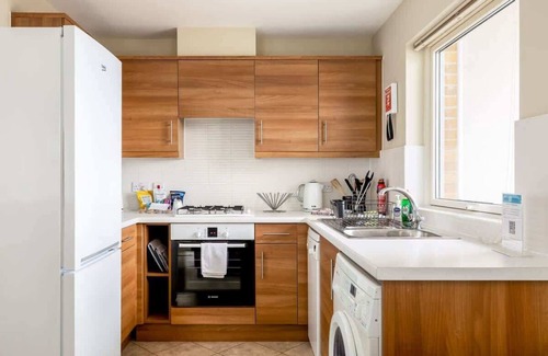 Hamworthy Apartment | About Tern - 10-Minute Walk to Poole Quay