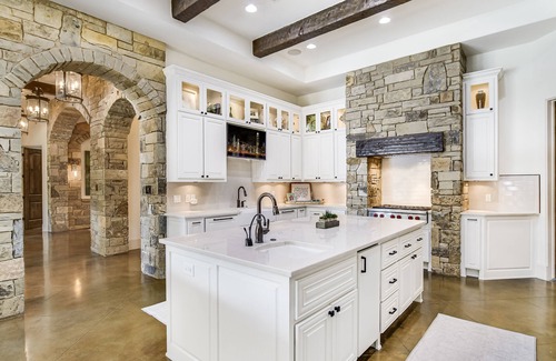 Lower Basin Lake Travis House | Above Elite I Sand Volleyball | Lake Austin | PickleBall I Pool