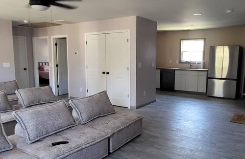 Columbia Apartment | Above Garage Apartment - Fully Equipped 2 bedroom, 1 bath.