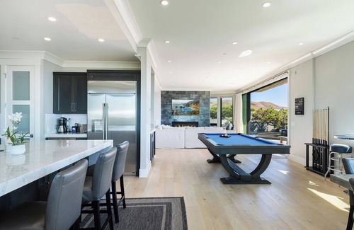 Bodega Bay House | Above Par: Spa, Coastal Views, Pool table, Walking Distance To Beach
