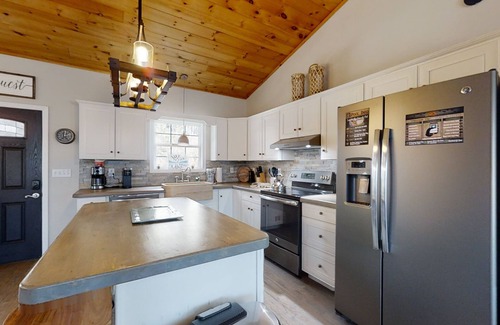 Sevierville House | Above The Cove 3 Bedroom Home by RedAwning