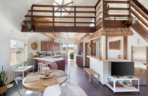 Landers House | 🌵Abracadabra Dome in the Desert - Come Experience the UNIQUE and Cozy🌵