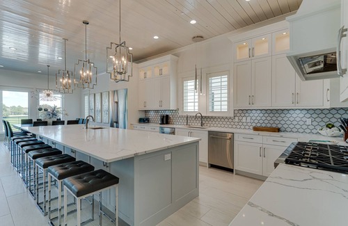 Miramar Beach House | Absolutely Perfect: Miramar Beach 🏖 Priv Pool 🏖 Sleeps 26 🏖BONFIRES 5/25-8/10 & 9/7-10/12