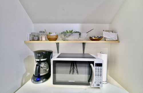 Albany Apartment | AC*Boutique Apt. Albany dwntn*KING*Queen*Full* 1 bath. PNW