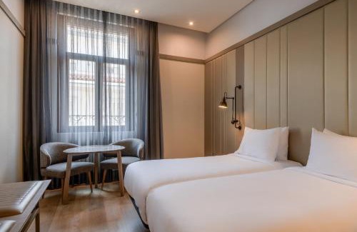 Recoletos Hotel | AC Hotel Recoletos by Marriott