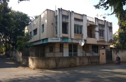 Kothrud House | AC Studio Room ! Comfortable stay in heart of city!