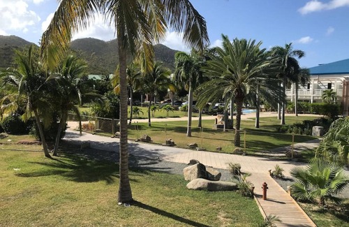 Anse Marcel Condo | Acacia Secret, 3 min walk from Anse Marcel beach, on the Marina