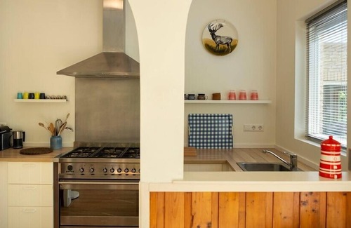 Nieuw-Haamstede House | Acacialan 1 luxurious and modern bungalow with authentic charm