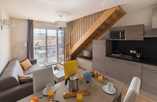 Biscarrosse Plage Apartment | Accès Piscine + École de Surf Sur-Place