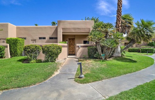 Palm Springs Apartment | Access to 33 Pools Cathedral City Condo with Patio