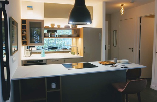 Saint-Victor Apartment | Accessible Latin Quarter flat - contemporary luxury a block from the Seine
