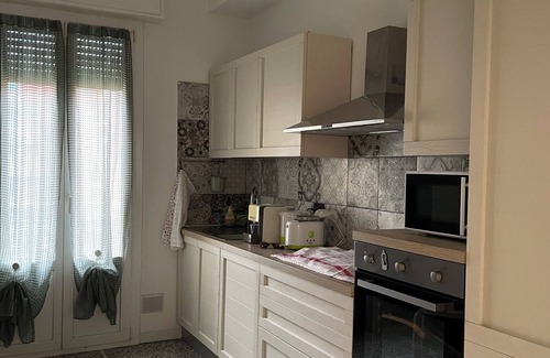 Bolognina Apartment | Accogliente Appartamento a Bologna Comodo al Centro,alla Fiera e Alluniversità