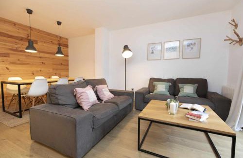Panticosa Apartment | Acentor Alpino by BeValle