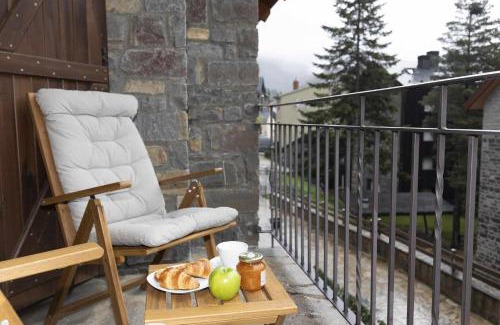 Panticosa Apartment | Acentor Alpino by BeValle