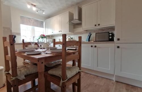 Tideswell House | Acer Holiday Cottage Tideswell village Buxton Peak District by Rework Accommodation