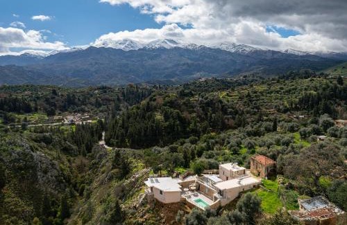 Katochori House | Achlades The Mountain Paradise Villas - Suite with pool and balcony with amazing view!