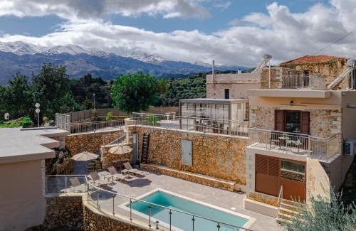 Katochori House | Achlades The Mountain Paradise Villas - Suite with pool and balcony with amazing view!