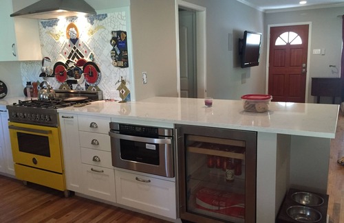 Barton Hills House | ACL special, perfect central luxury location, great music clubs, food, Dogs ok!