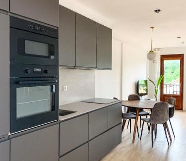 Comillas City Center Apartment | ACOGEDOR APARTAMENTO CON TERRAZA Y PARKING Publico EN COMILLAS