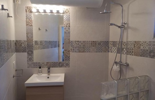 Olivares Apartment | Acogedora casa de invitados con piscina privada