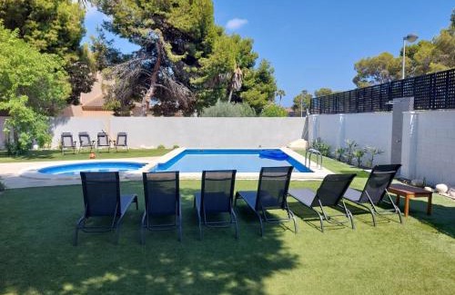 Alicante Villa | Acogedora Villa en Alicante con piscina & barbacoa