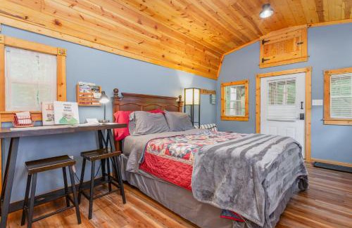 Logan House | Acorn Cottage at Hocking Vacations