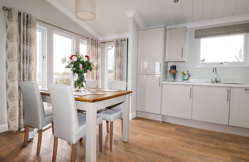 Redruth Cottage | ACORN LODGE, pet friendly, character holiday cottage in St Day