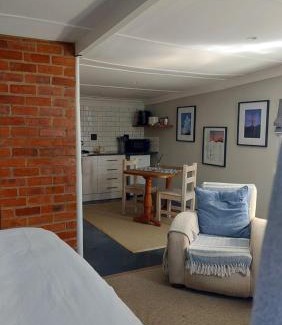Underberg Apartment | Acorns and Quackers Self Catering