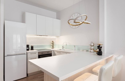 Kinosargous Apartment | Acropolis Sherlock Residence