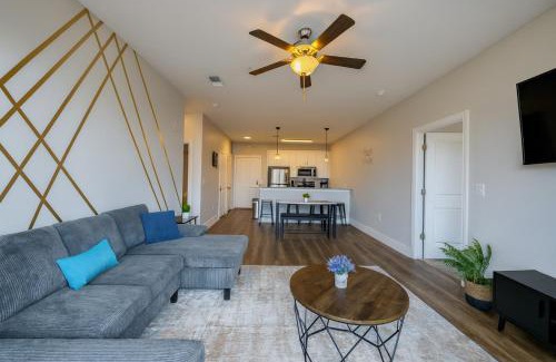 Glen Iris Apartment | Across from UAB Spacious 2BR Retreat 5th