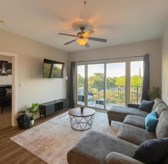 Glen Iris Apartment | Across from UAB Spacious 2BR Retreat 5th