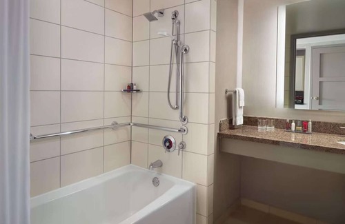 Downtown Hotel | Across Raleigh Convention Center + Dining & Pool