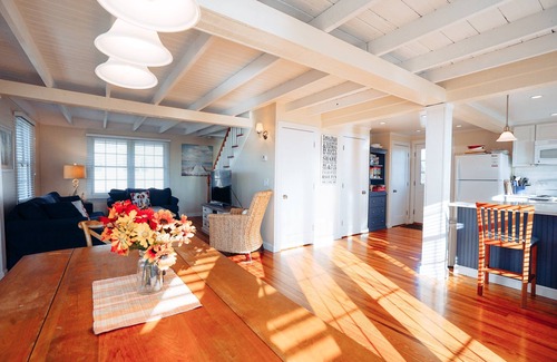 Narragansett House | Across-Scarborough beach, AC, ocean views, big yard, Narragansett, beach items