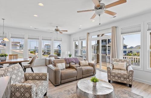 Surf City House | Across the Pond