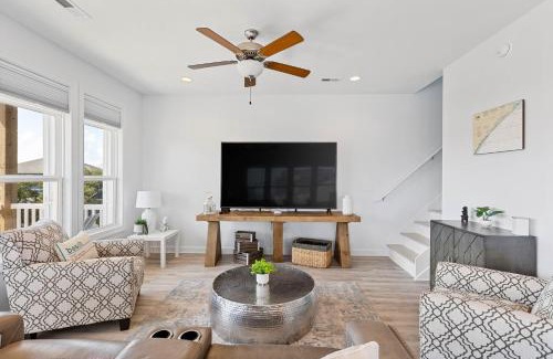 Surf City House | Across the Pond