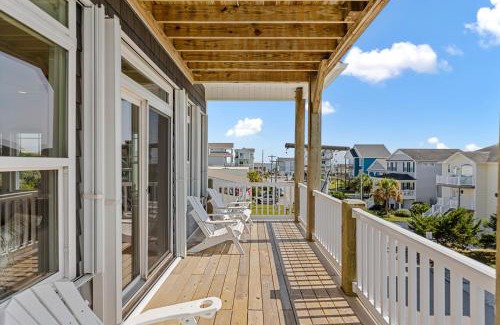 Surf City House | Across the Pond