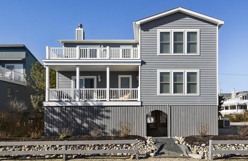 South Bethany House | Activities included up to $300 FREE PER WEEK! FREE DAILY ACTIVITIES & GREAT OCEAN VIEWS! You will enjoy the ocean views and breezes from the double decks of this lovely 6 bedroom home consisting of six bedrooms , 4 full bathrooms, open concept sty